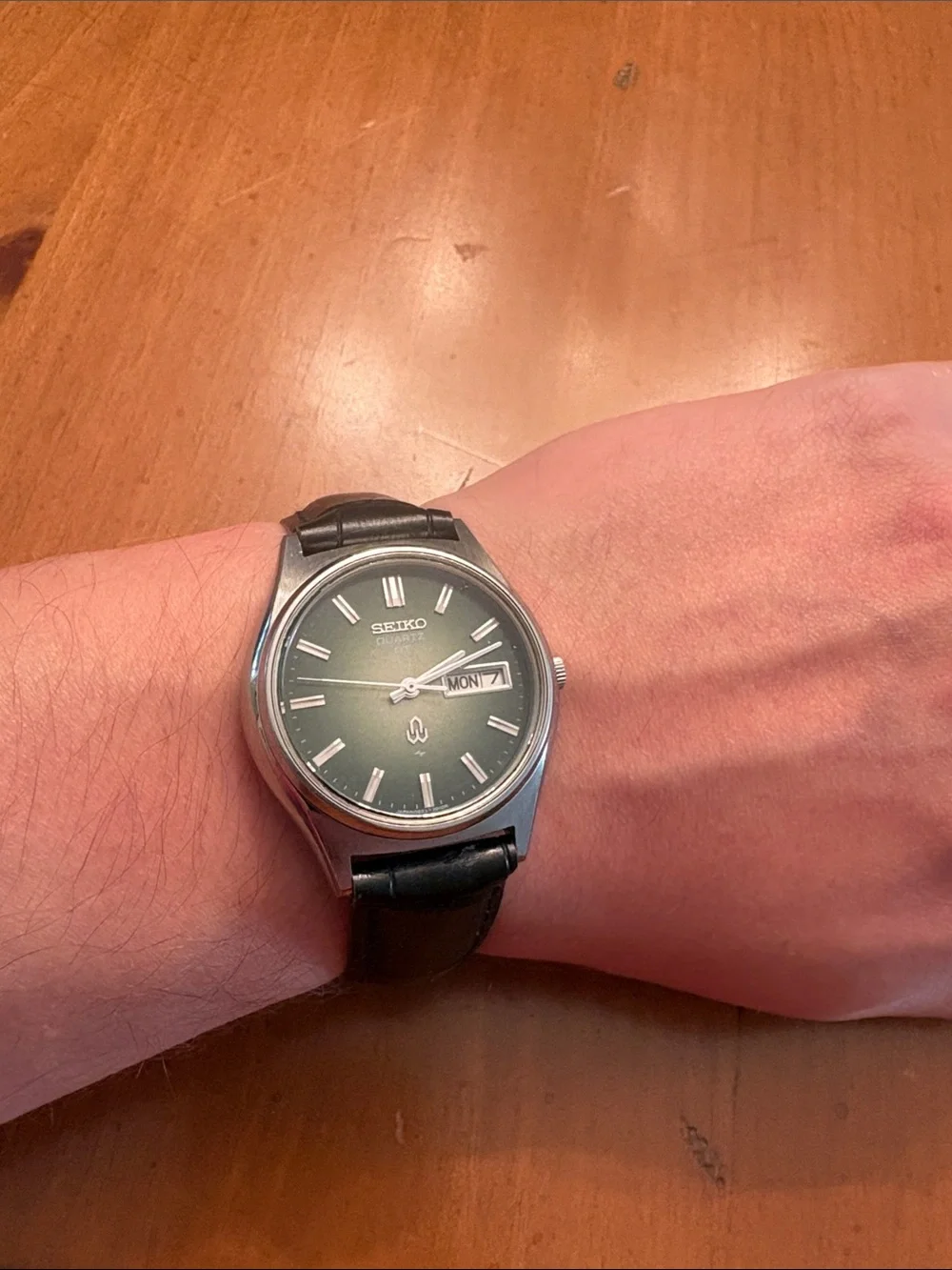 Seiko quartz 36mm green fume dial